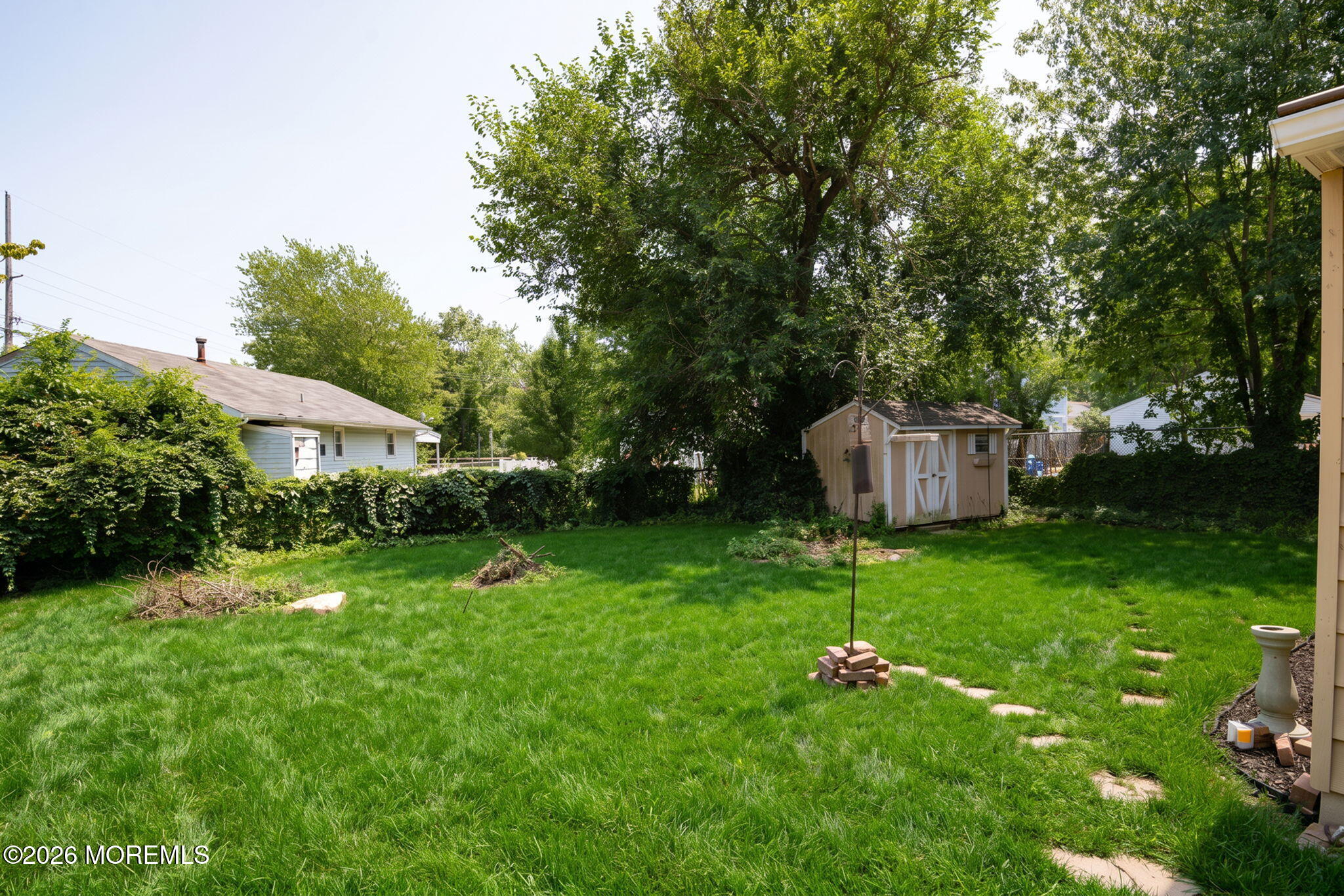 17 Railroad Avenue Beachwood NJ 08722