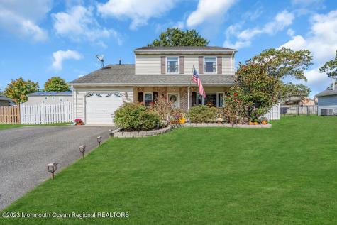 5 Tamarack Street Howell NJ 07731