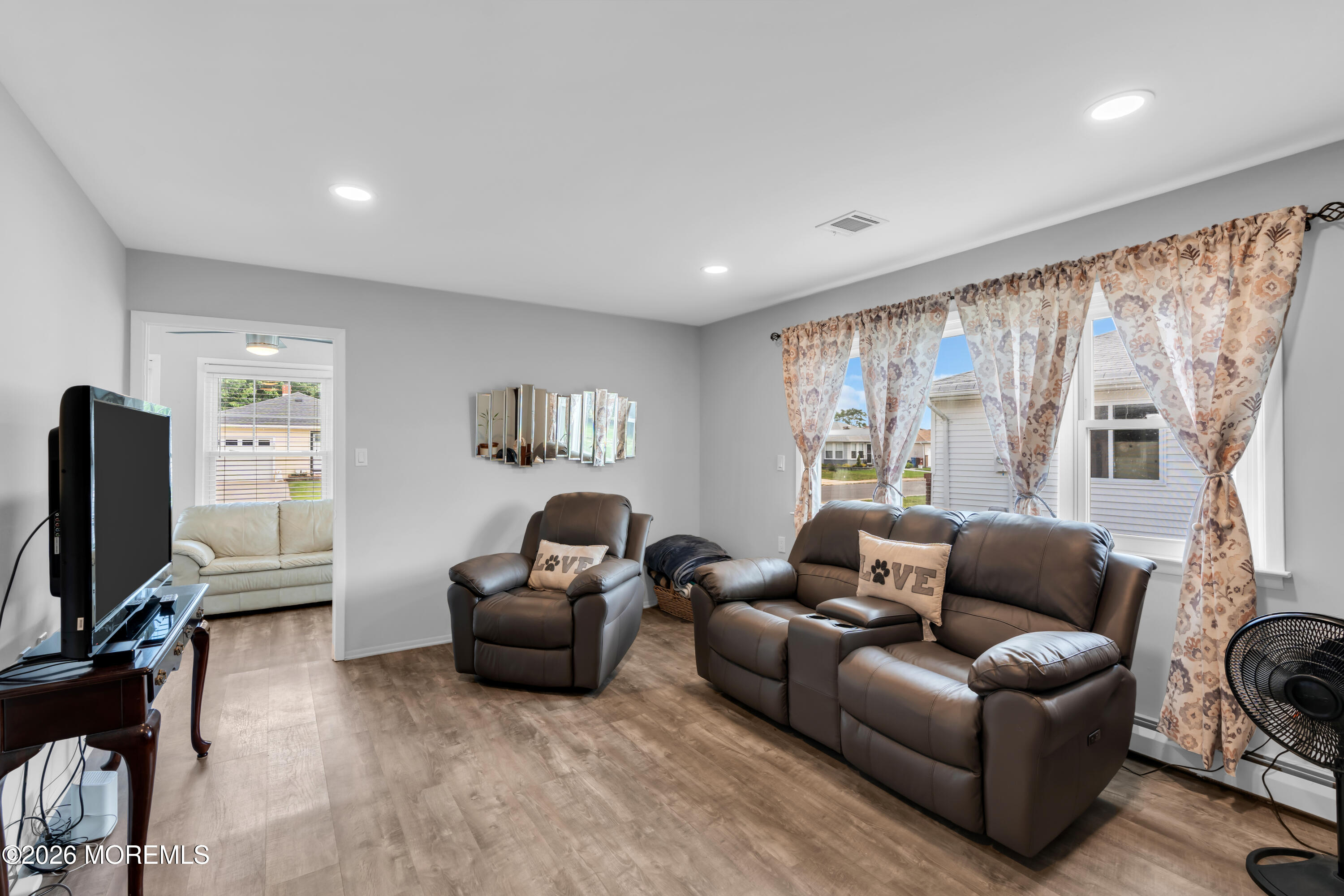 27 Anguilla Lane Toms River NJ 08757