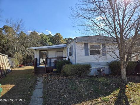 35 Boxwood Drive Jackson NJ 08527