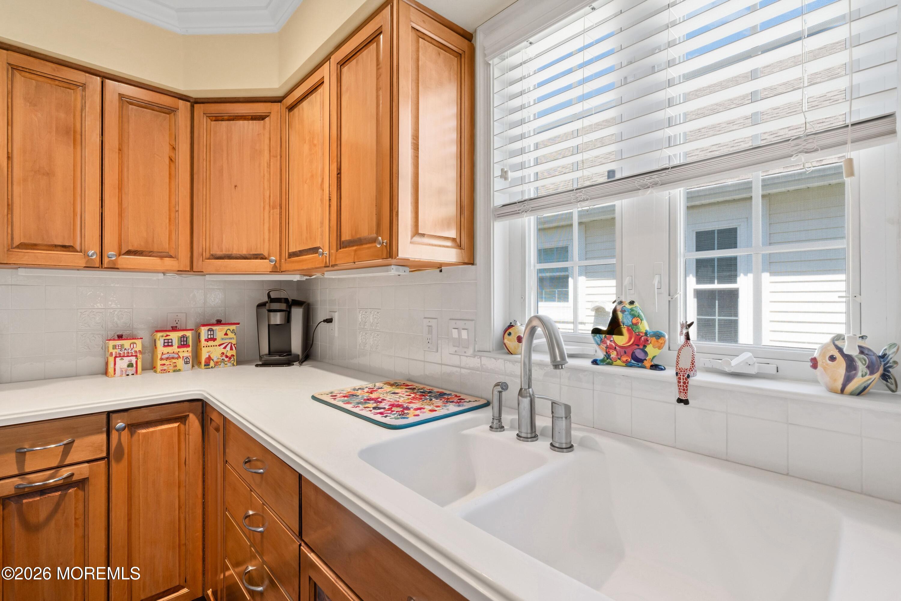 9 Eaton Court Jackson NJ 08527