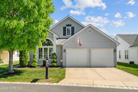 9 Eaton Court Jackson NJ 08527