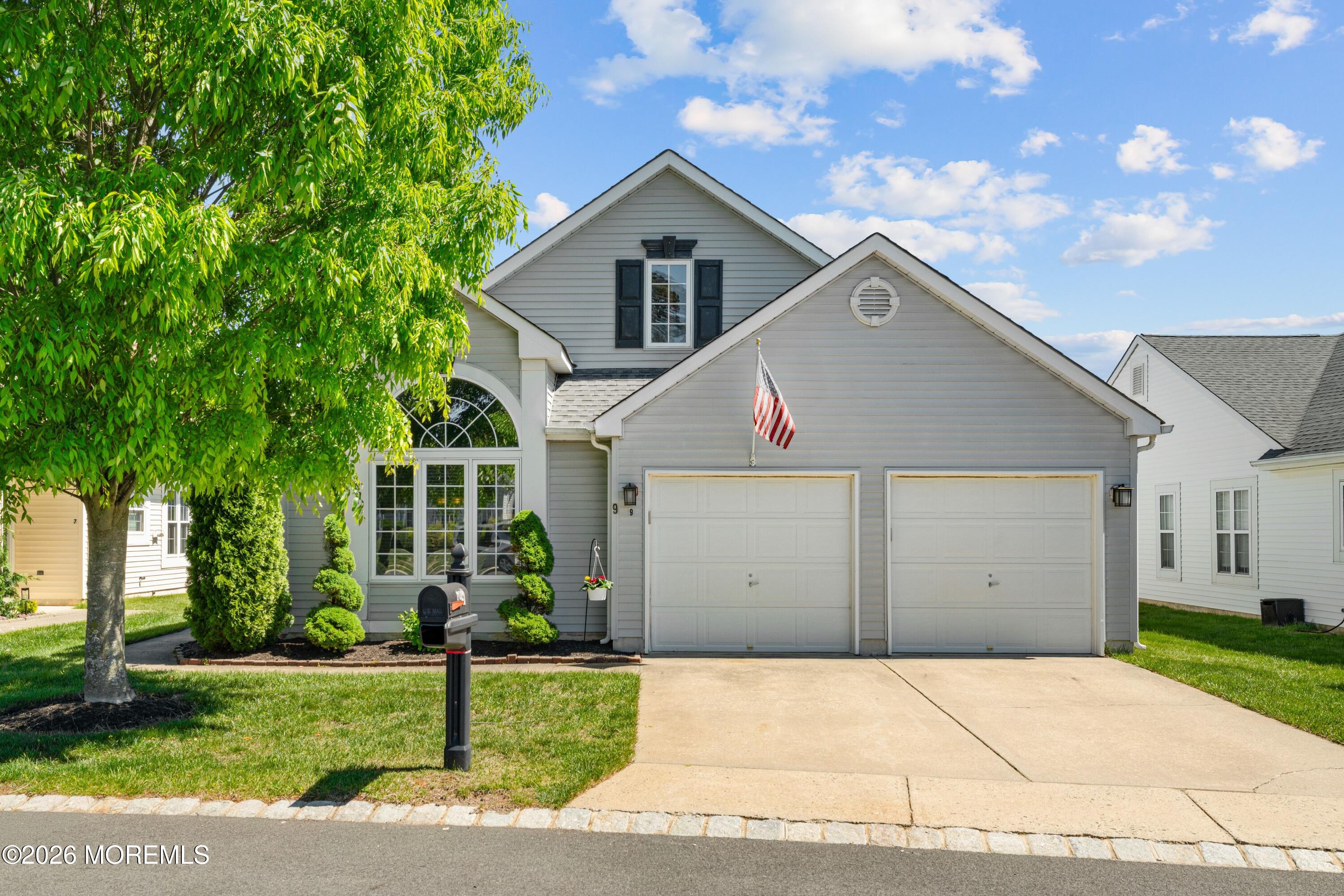 9 Eaton Court Jackson NJ 08527