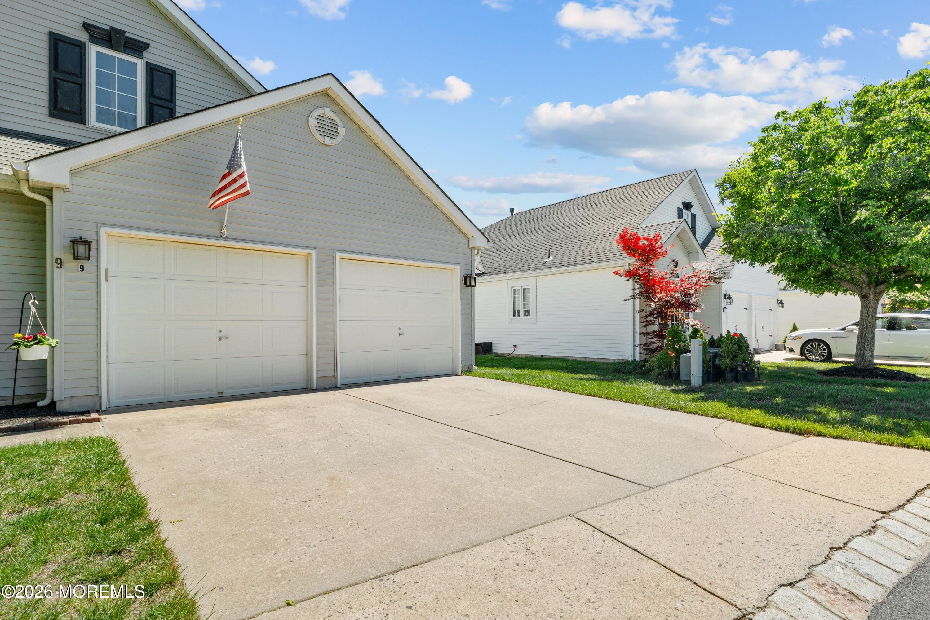 9 Eaton Court Jackson NJ 08527