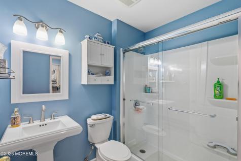 9 Eaton Court Jackson NJ 08527