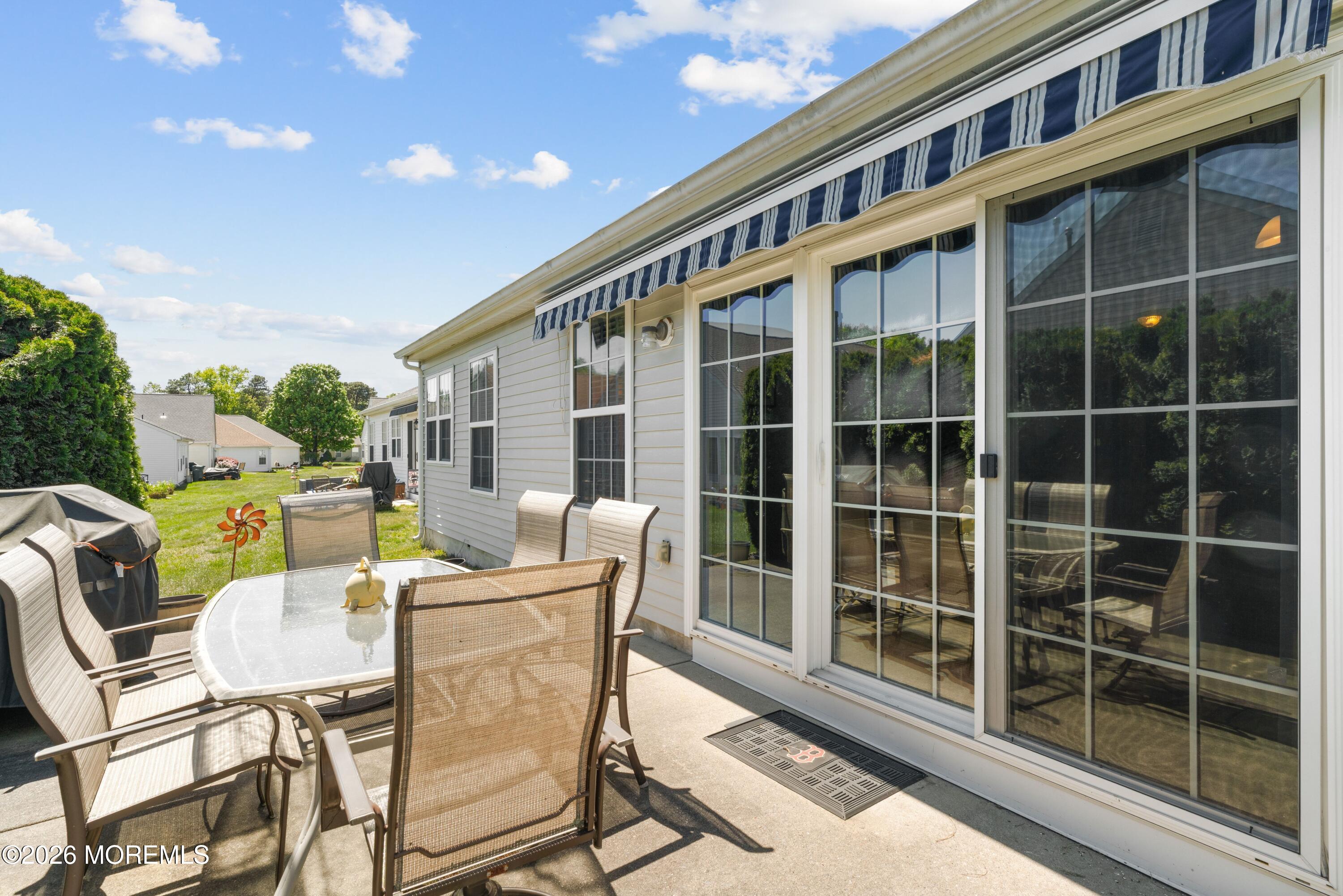 9 Eaton Court Jackson NJ 08527
