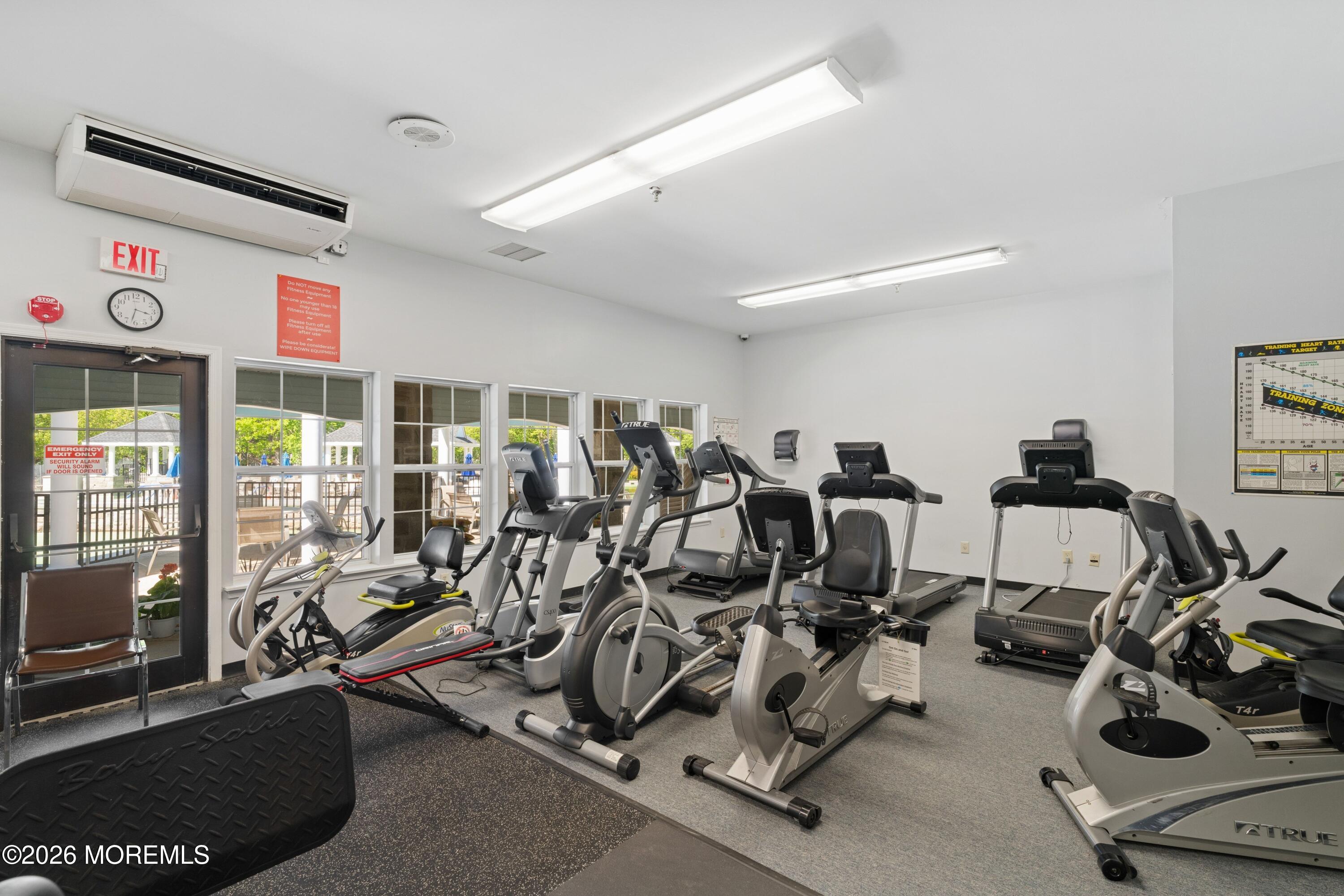 9 Eaton Court Jackson NJ 08527