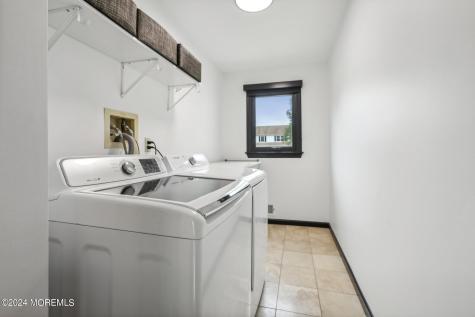 2 Green Meadow Drive Tinton Falls NJ 07724