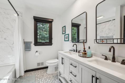 2 Green Meadow Drive Tinton Falls NJ 07724