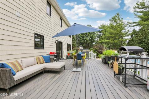 2 Green Meadow Drive Tinton Falls NJ 07724