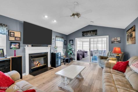 11 Sandhurst Court Toms River NJ 08757
