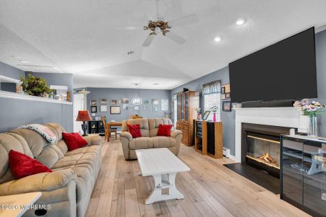 11 Sandhurst Court Toms River NJ 08757