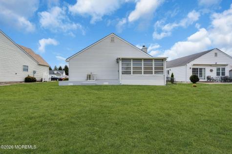 11 Sandhurst Court Toms River NJ 08757
