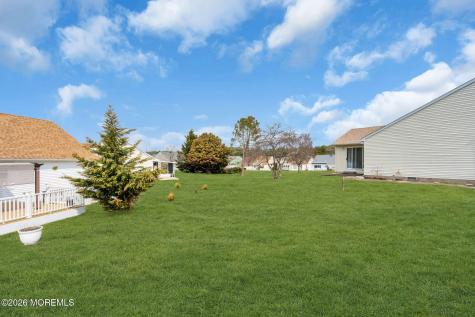 11 Sandhurst Court Toms River NJ 08757