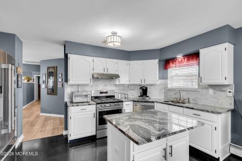 11 Sandhurst Court Toms River NJ 08757