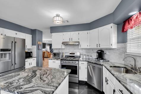 11 Sandhurst Court Toms River NJ 08757