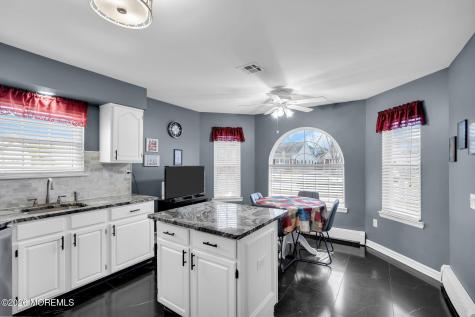 11 Sandhurst Court Toms River NJ 08757