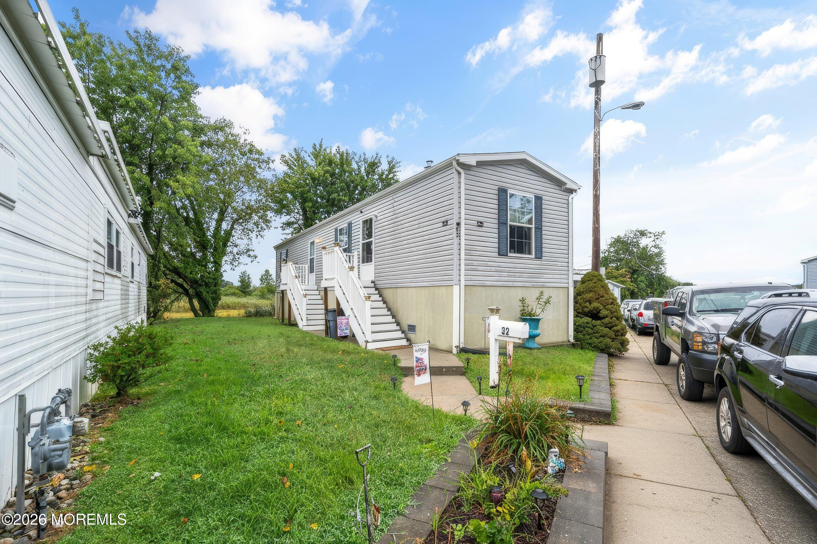 32 Bayshore Mobile Manor Hazlet NJ 07730
