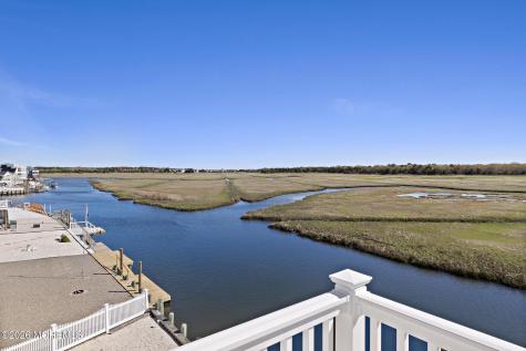 29 Toms Court Little Egg Harbor NJ 08087
