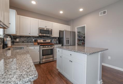 28 Dylan Boulevard Barnegat NJ 08005