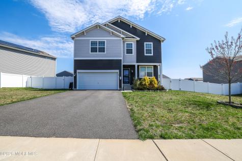 28 Dylan Boulevard Barnegat NJ 08005