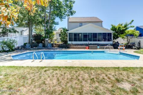 1276 Beauchamps Place Toms River NJ 08753