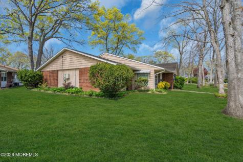 178A Sterling Court Lakewood NJ 08701