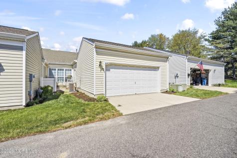 442 Bluebird Drive Monroe NJ 08831