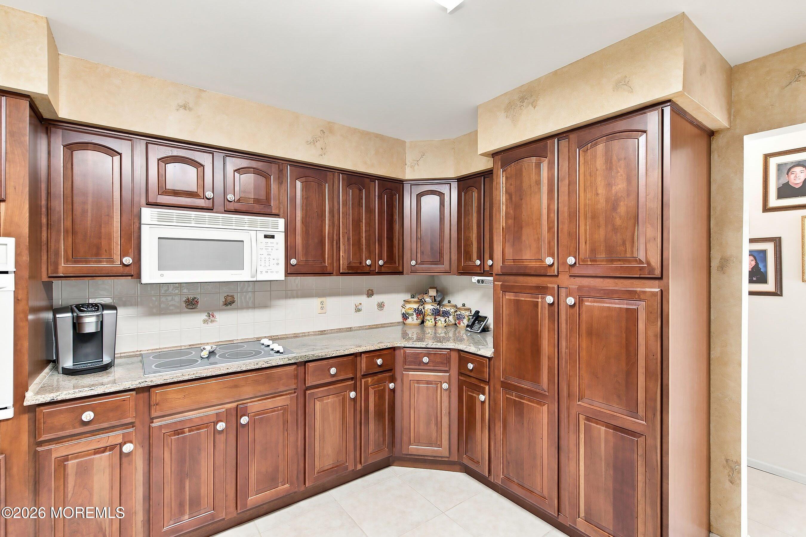 13 Laurel Lane Bayville NJ 08721