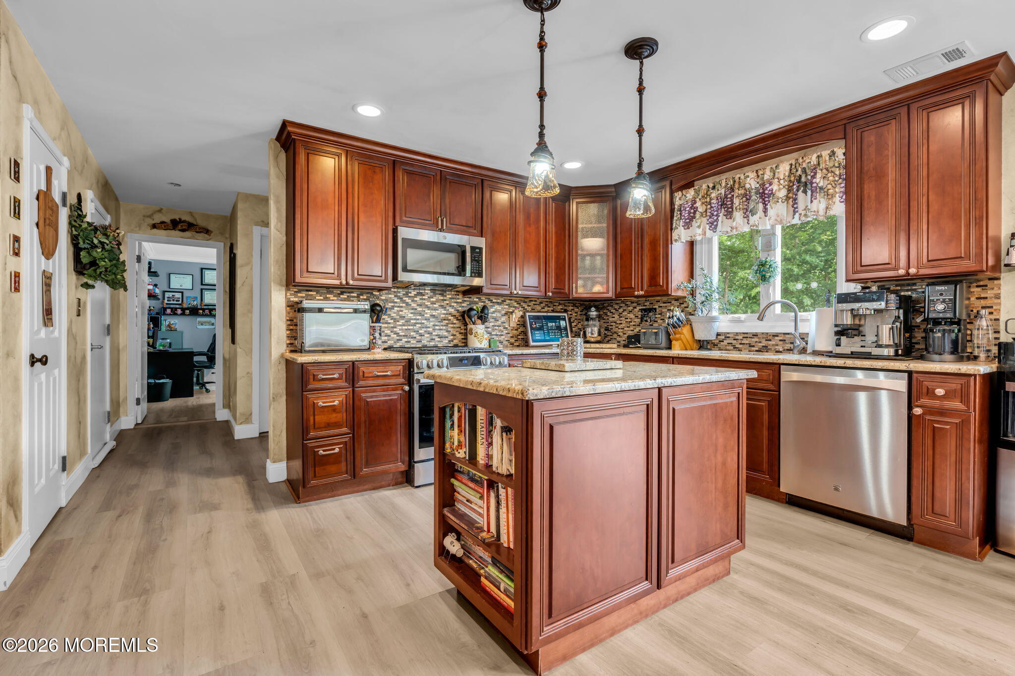 21 Ryan Road Marlboro NJ 07746