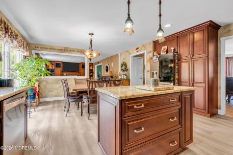 21 Ryan Road Marlboro NJ 07746