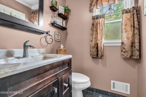 21 Ryan Road Marlboro NJ 07746