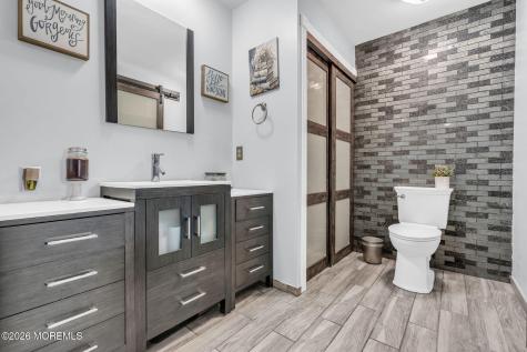 21 Ryan Road Marlboro NJ 07746