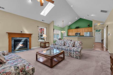 12 Neville Court Manchester NJ 08759