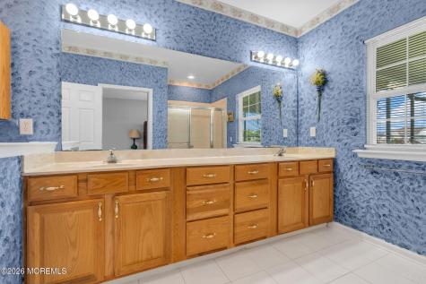 12 Neville Court Manchester NJ 08759