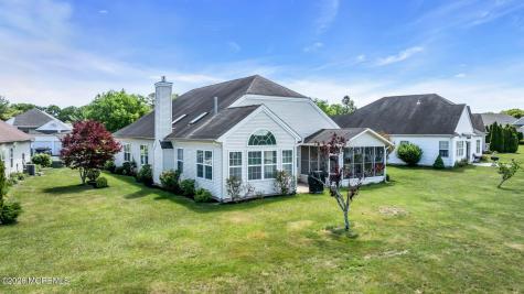 12 Neville Court Manchester NJ 08759
