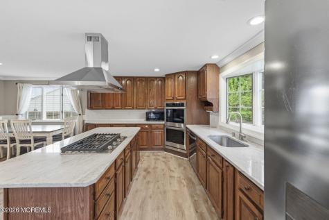 13 Mallory Way Hamilton NJ 08610