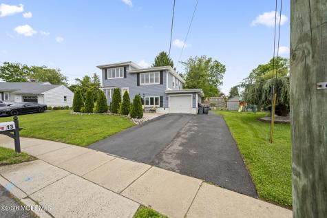 13 Mallory Way Hamilton NJ 08610