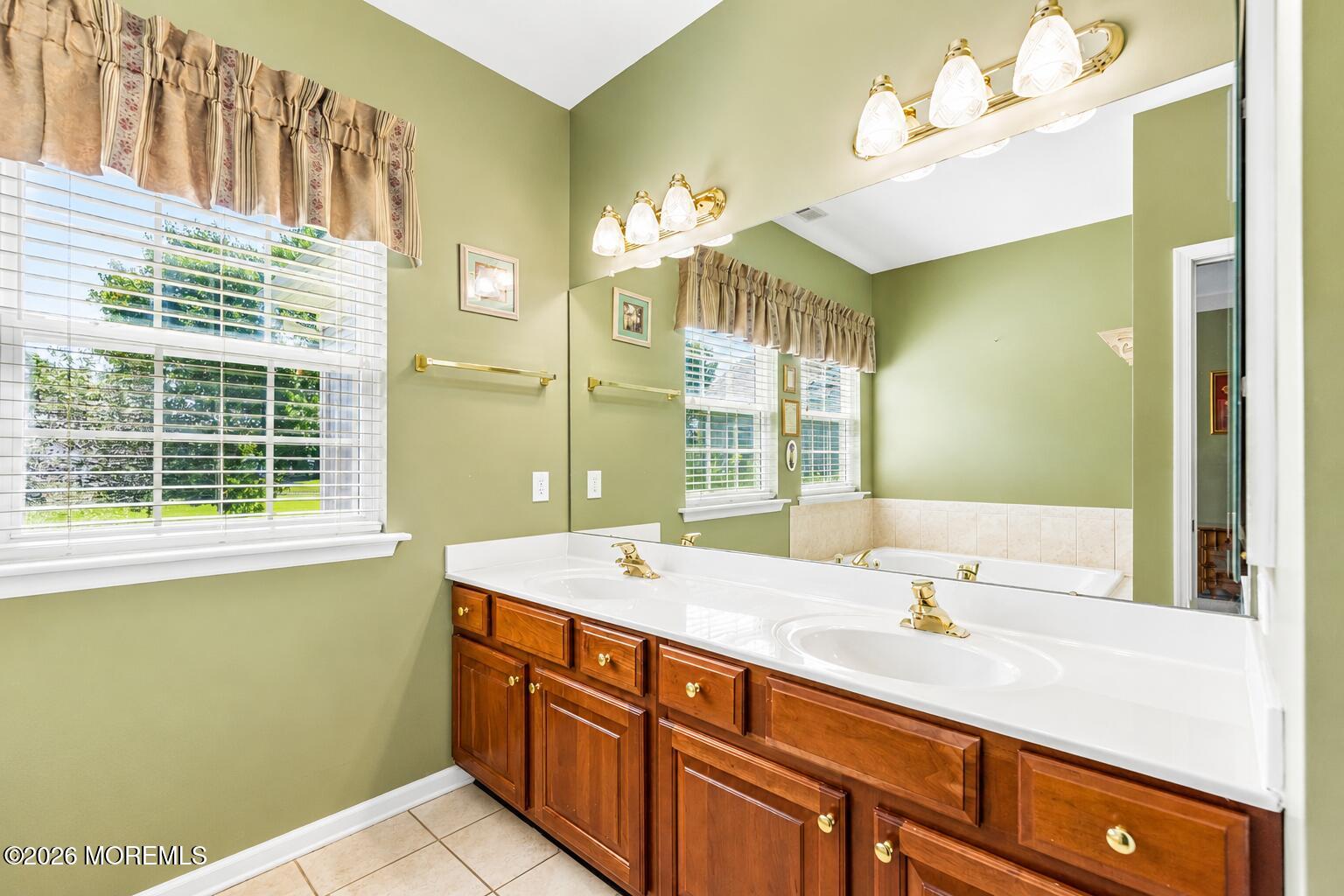 29 Arcadia Drive Manchester NJ 08759