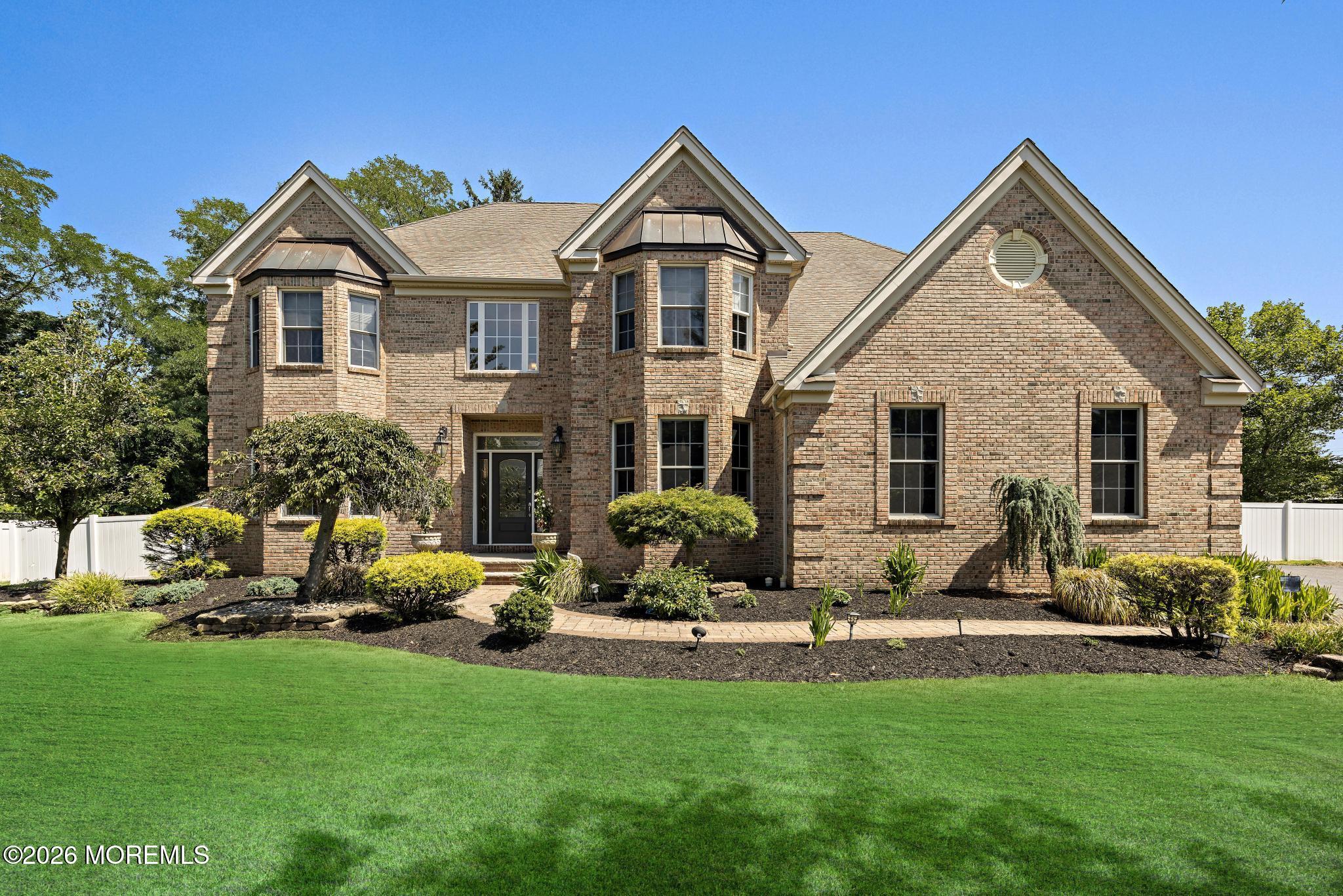 23 Taylors Run Tinton Falls NJ 07712