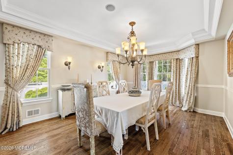 23 Taylors Run Tinton Falls NJ 07712