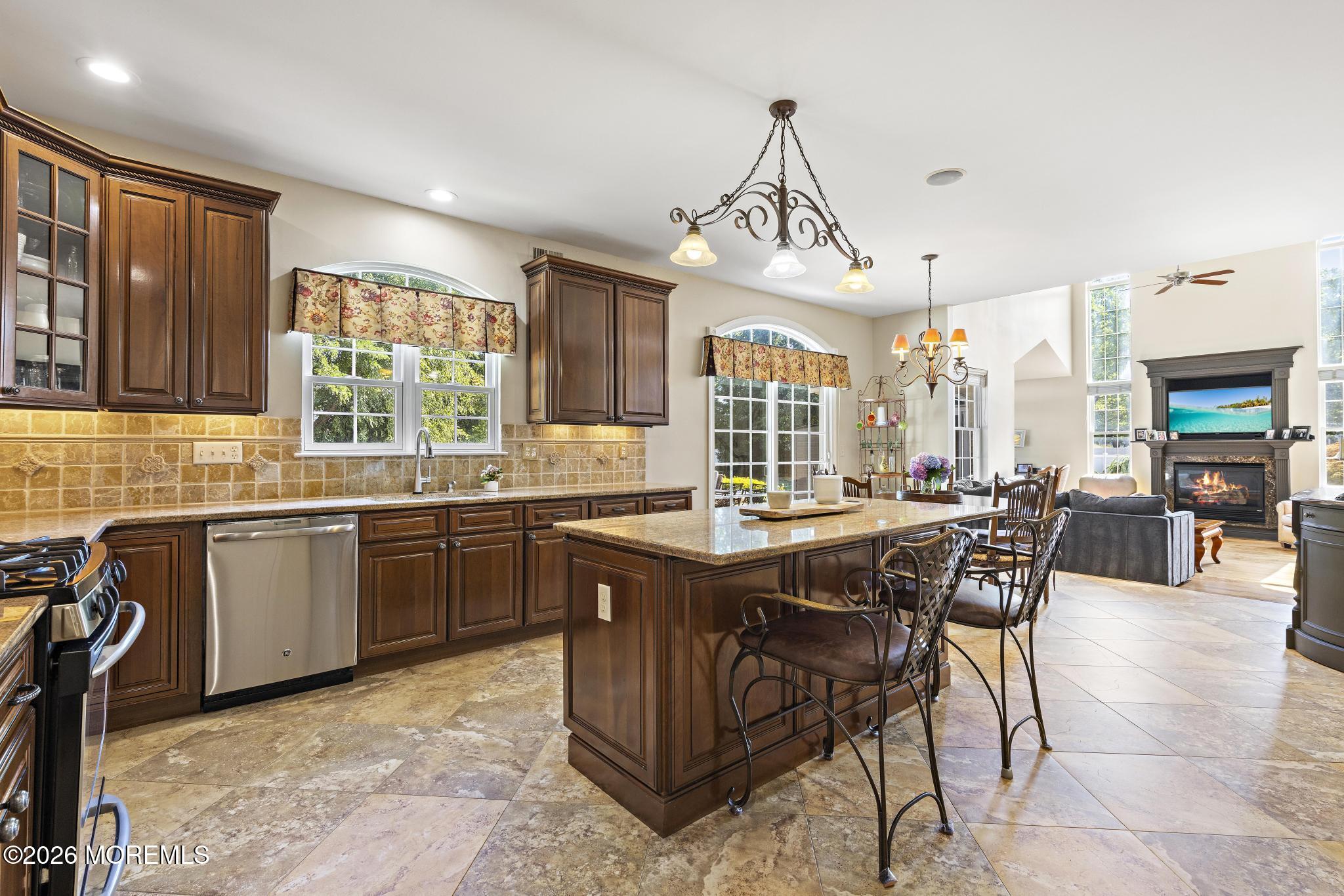 23 Taylors Run Tinton Falls NJ 07712