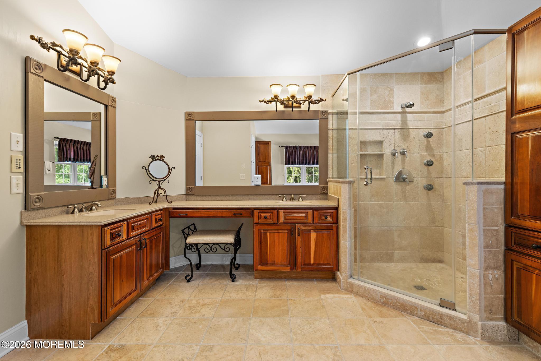 23 Taylors Run Tinton Falls NJ 07712