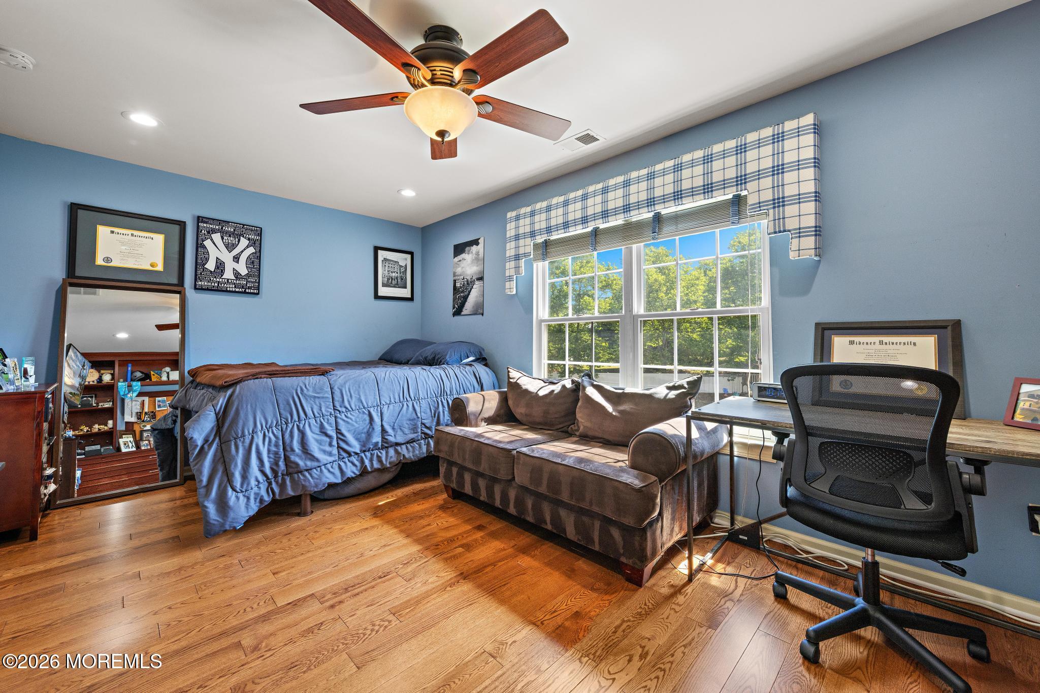 23 Taylors Run Tinton Falls NJ 07712