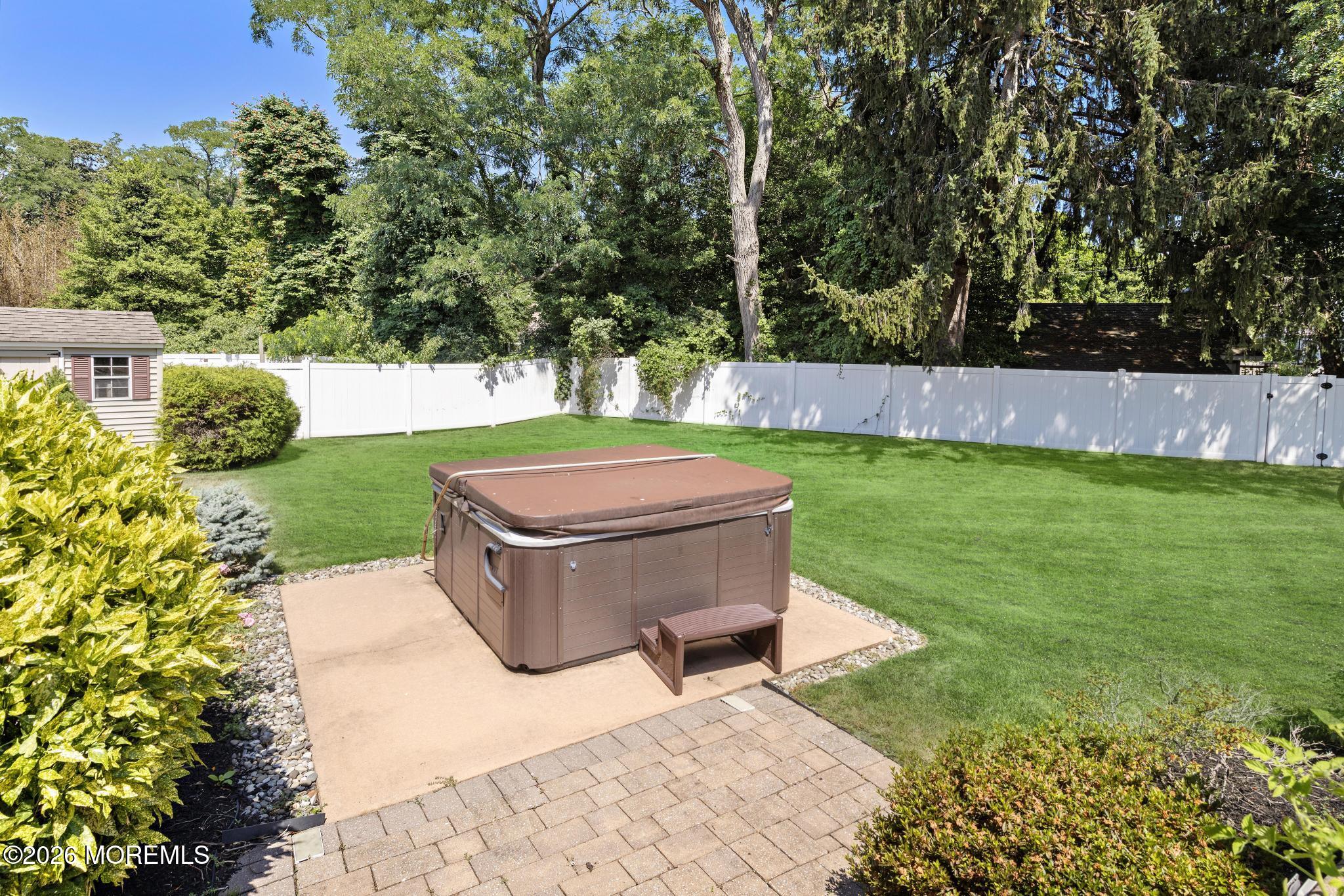 23 Taylors Run Tinton Falls NJ 07712