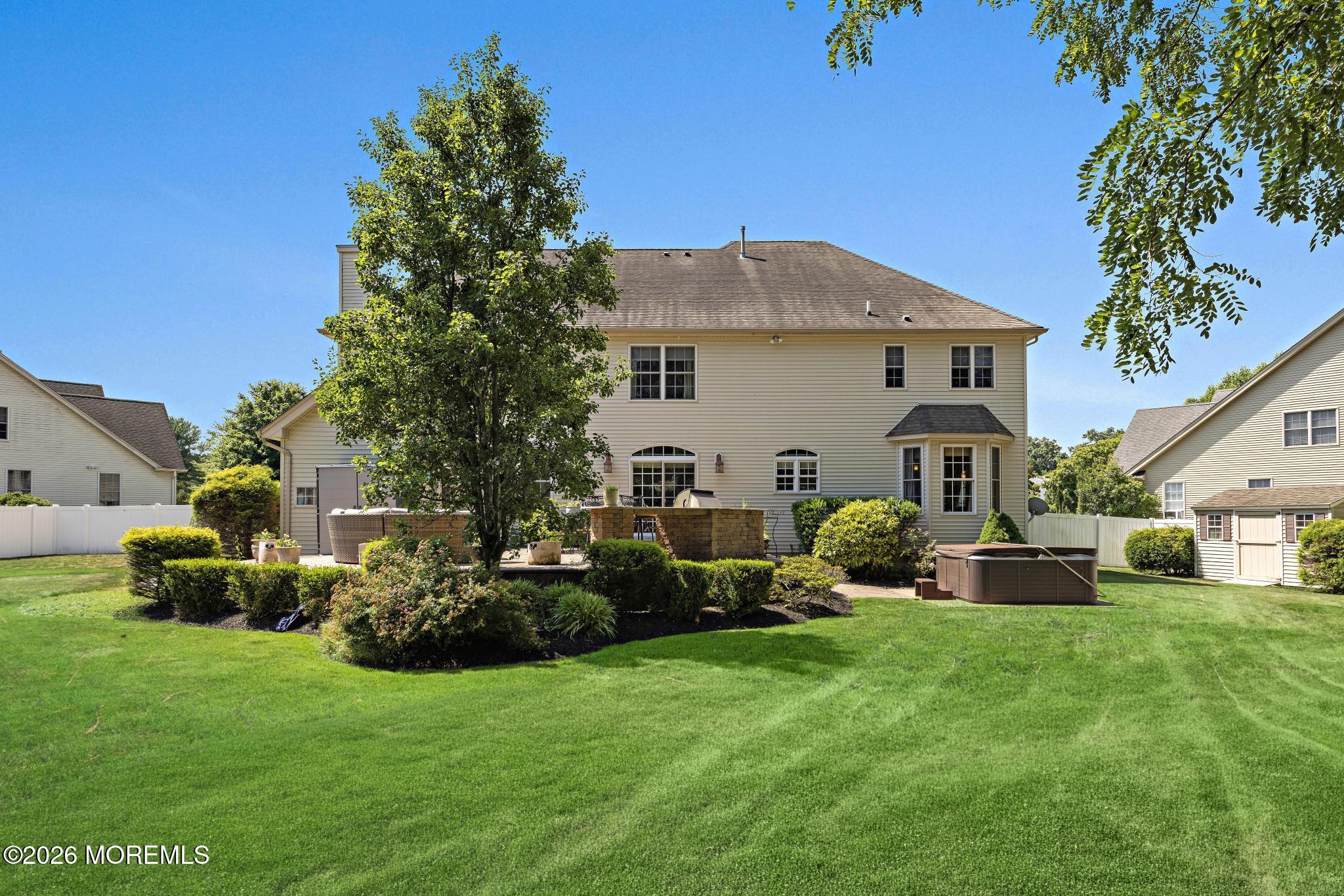 23 Taylors Run Tinton Falls NJ 07712