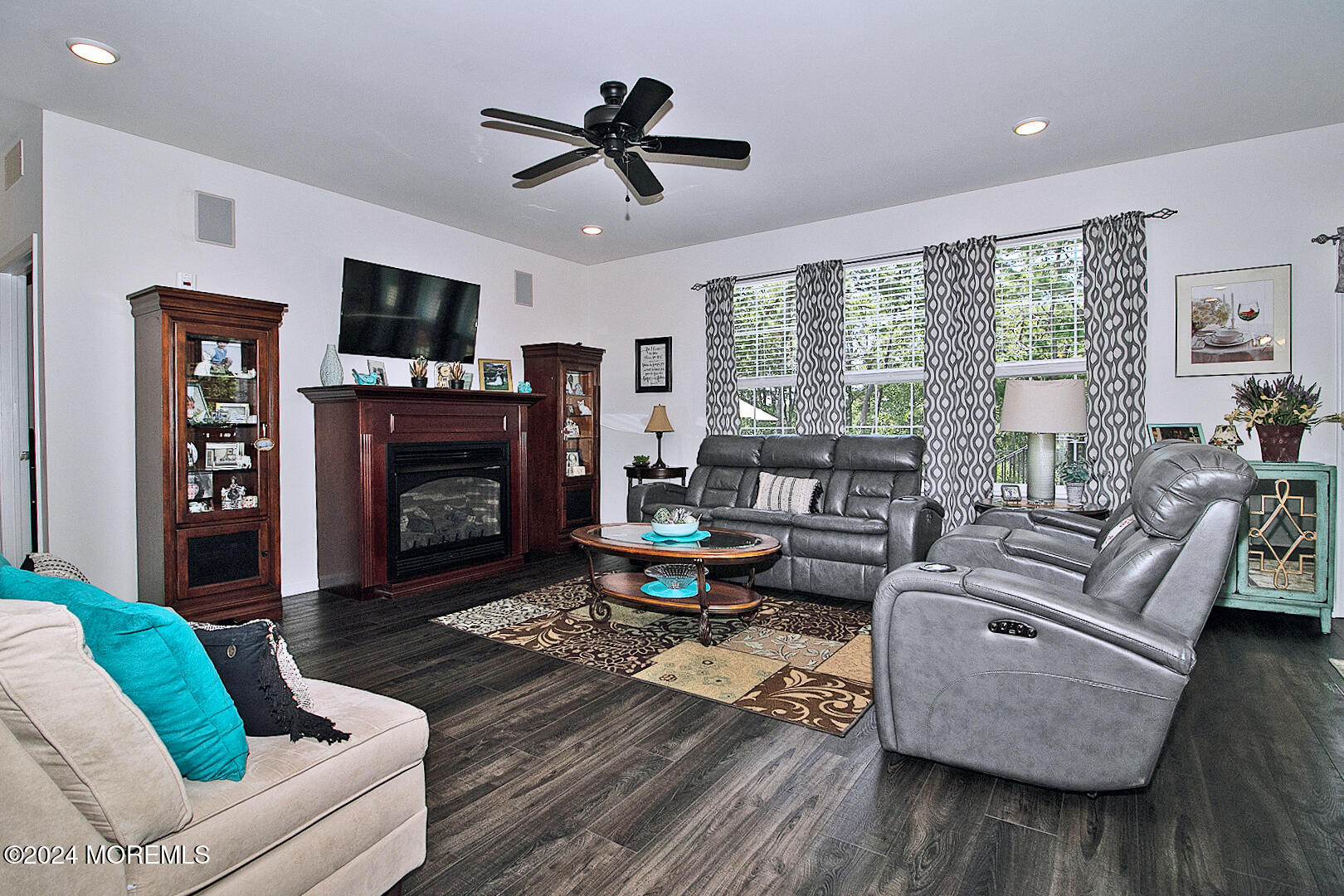 137 Emerson Lane Barnegat NJ 08005