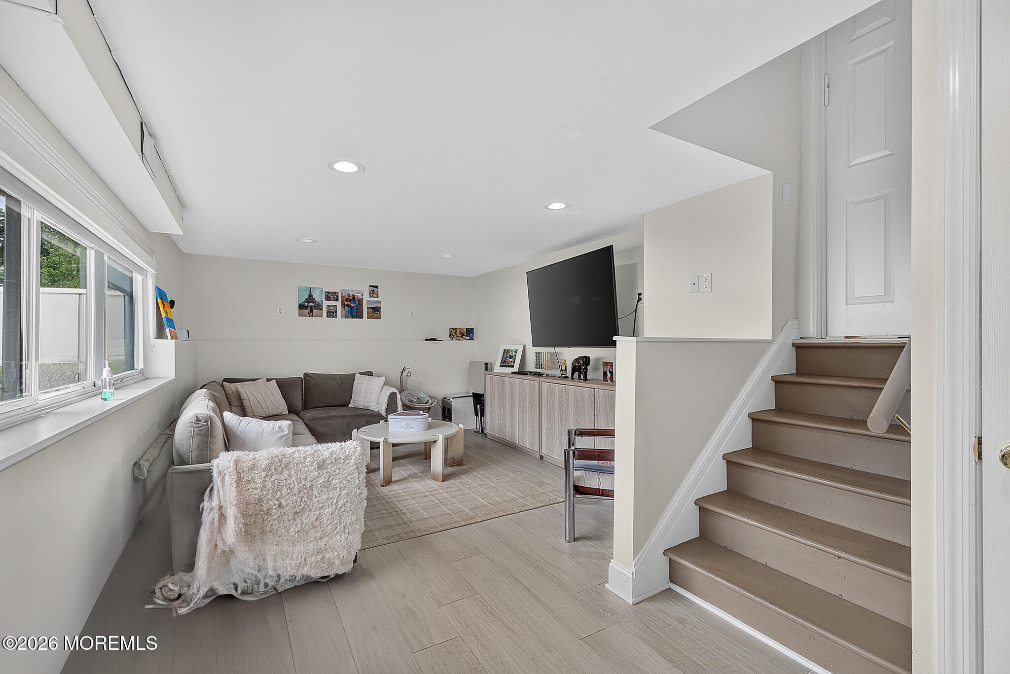 31 Peach Tree Road Oakhurst NJ 07755