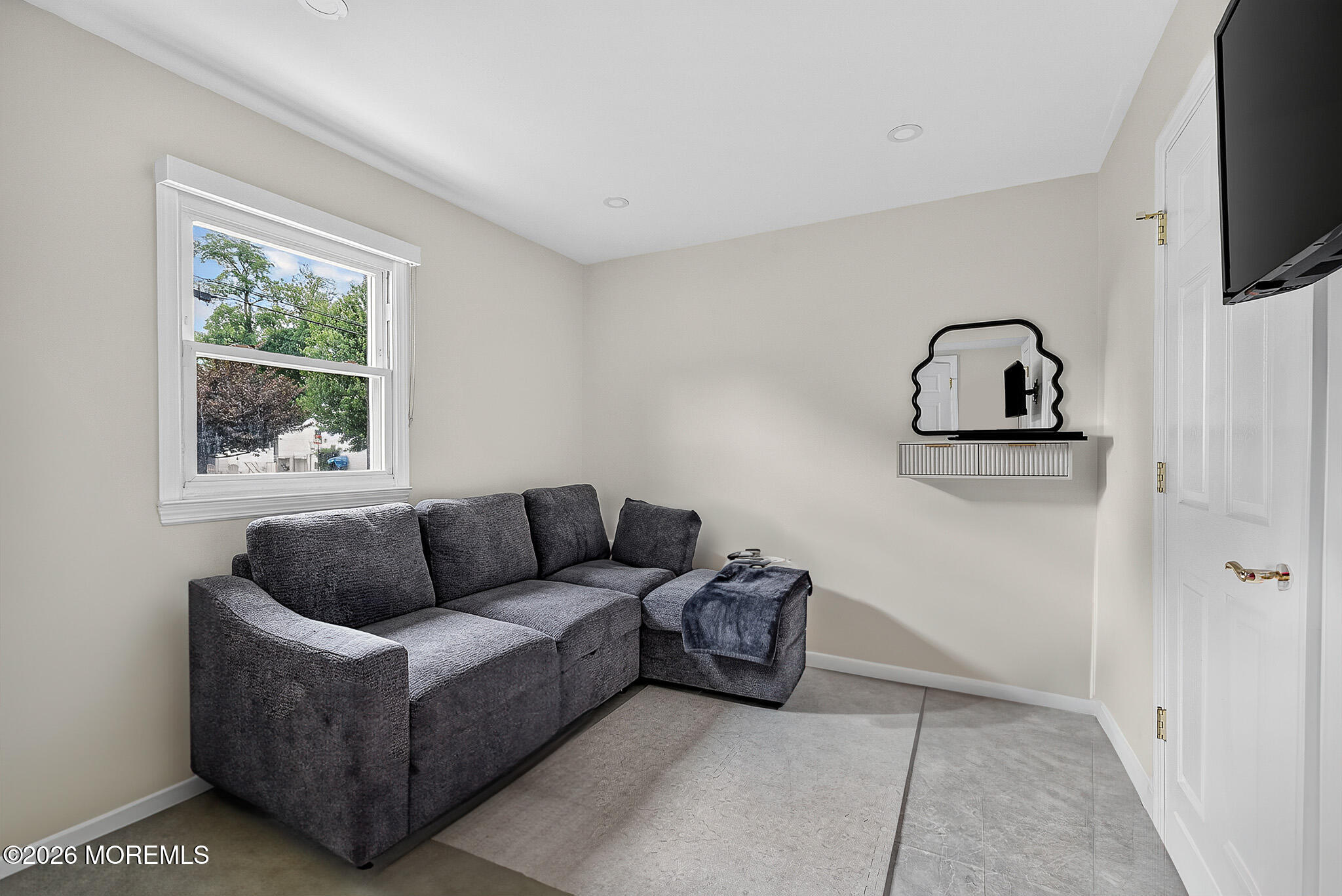 31 Peach Tree Road Oakhurst NJ 07755