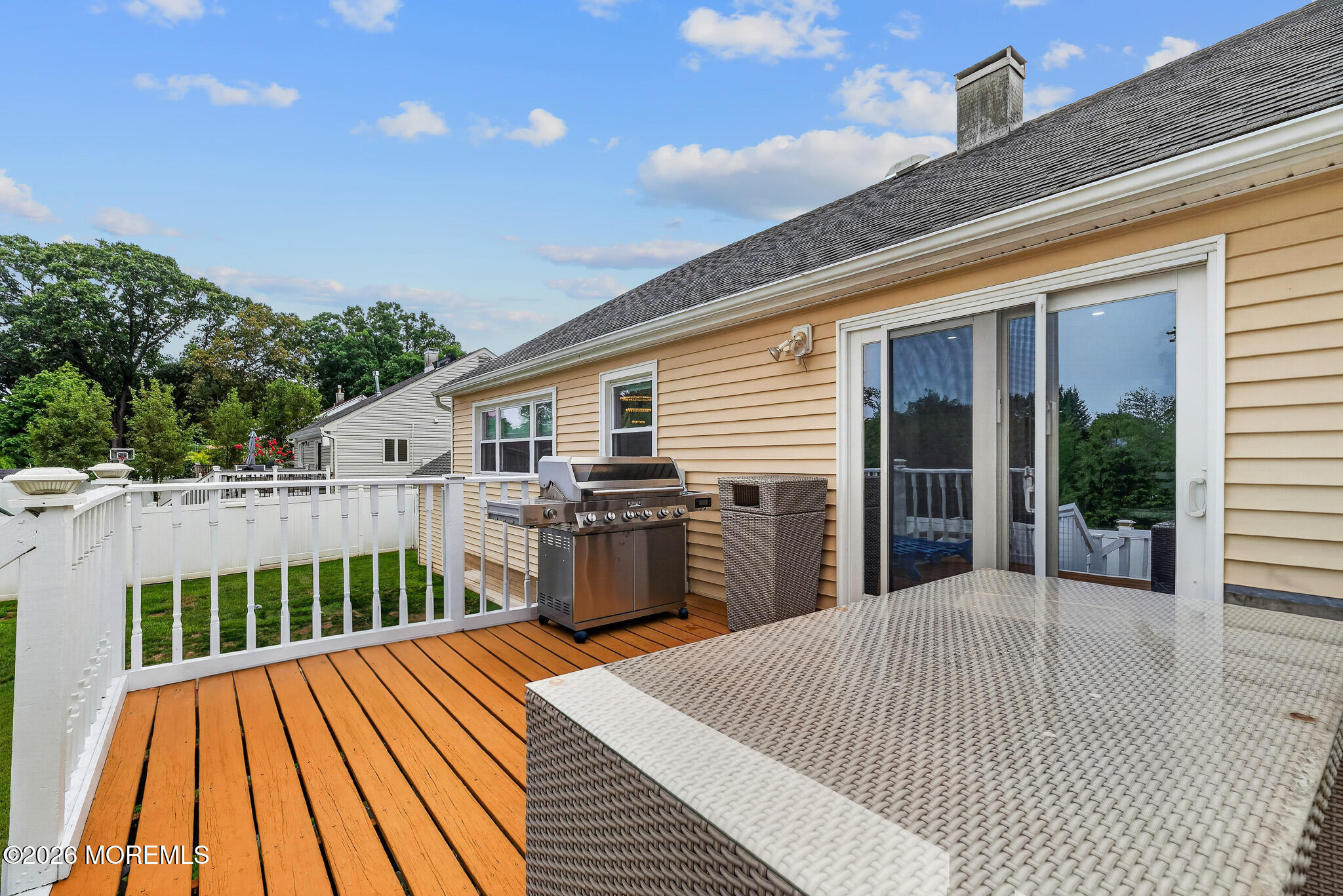 31 Peach Tree Road Oakhurst NJ 07755